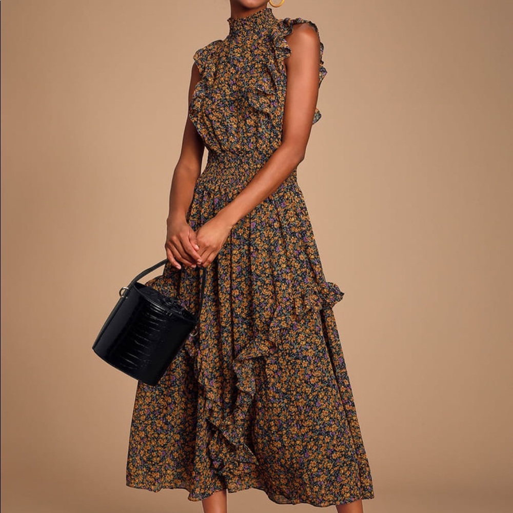 Lulu’s Evalina Floral Print Midi Dress